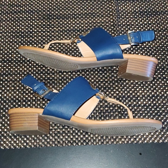 Tommy Hilfiger Sandles - Picture 2 of 8